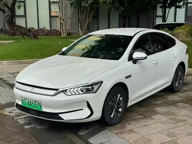 2022 BYD Qin