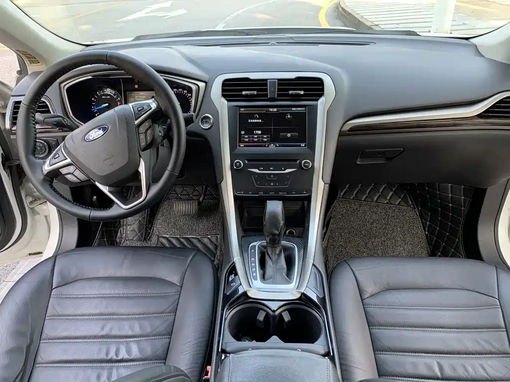 Ford Mondeo — миниатюра 9