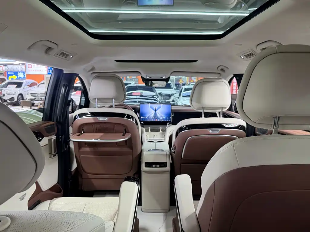 BYD Xia — миниатюра 17
