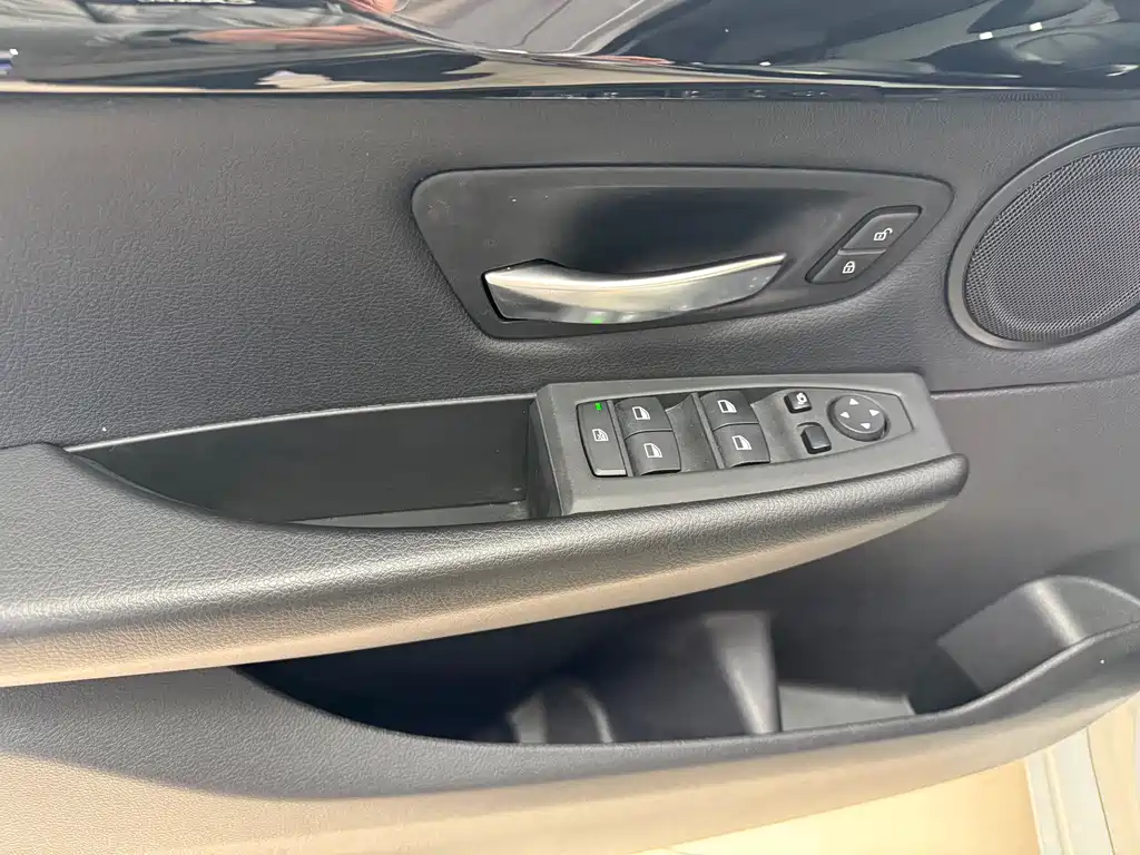 BMW 2 SERIES STATION WAGON