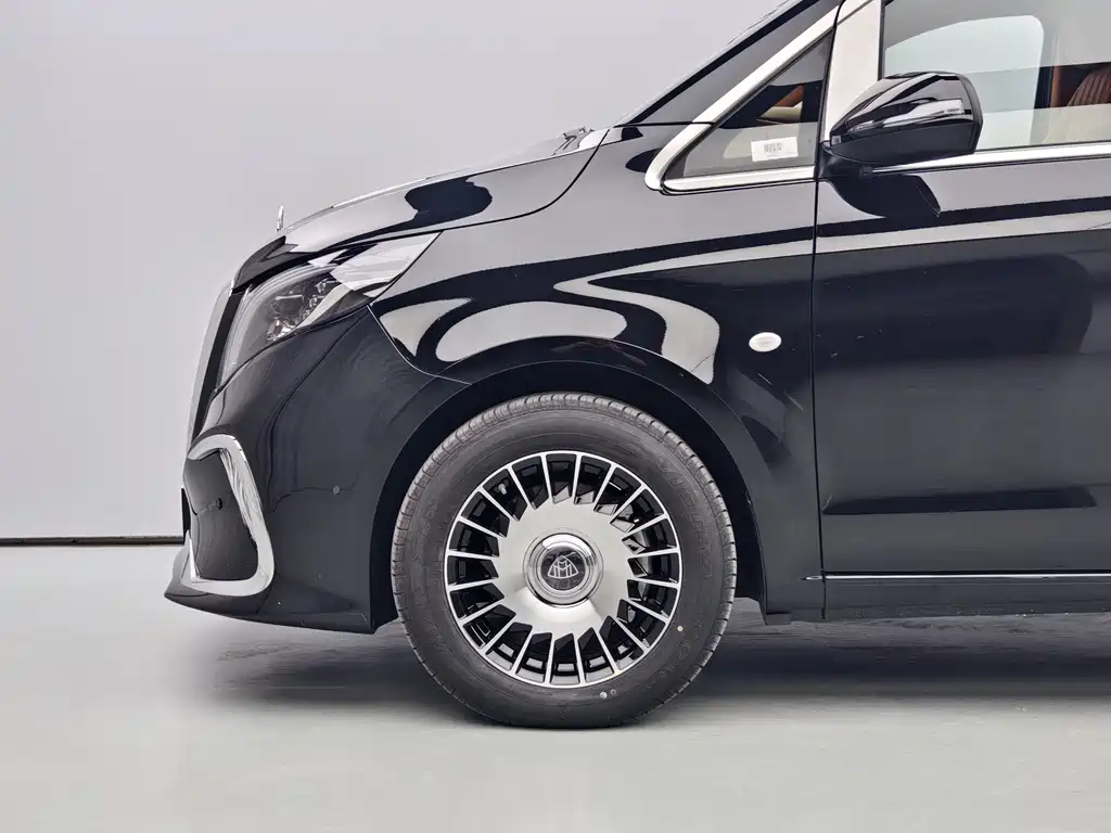 Mercedes-Benz Vito 2024 2.0T 8 мест