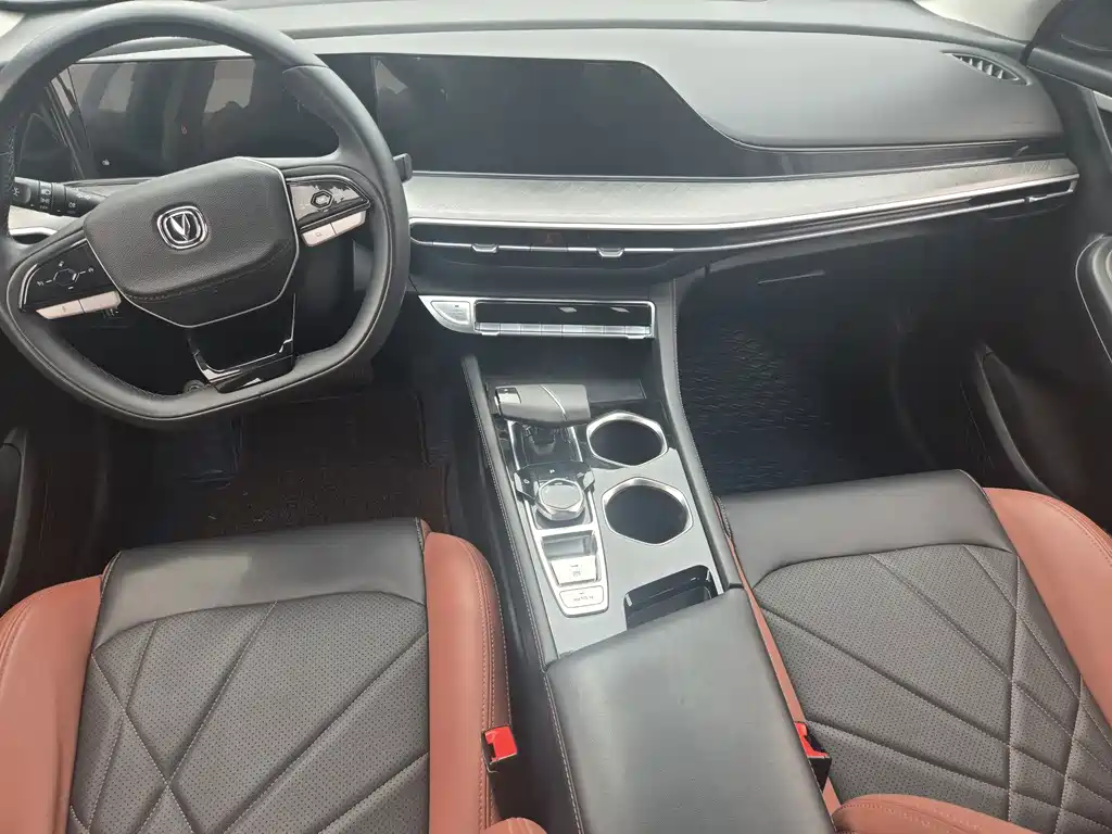 Changan Eado — миниатюра 7