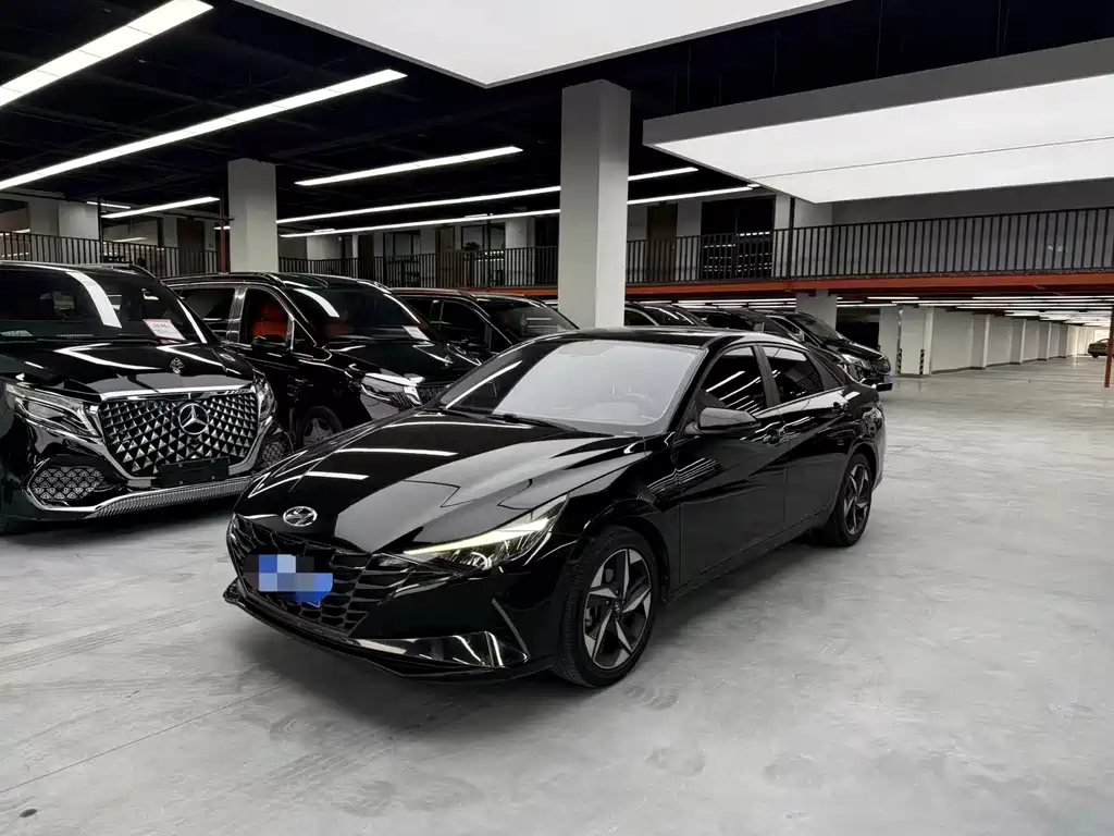 Hyundai Elantra 2024
