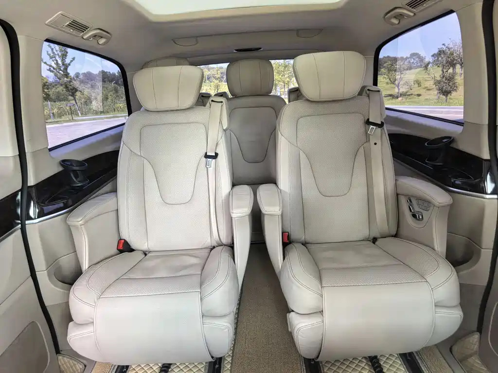 MERCEDES-BENZ V CLASS