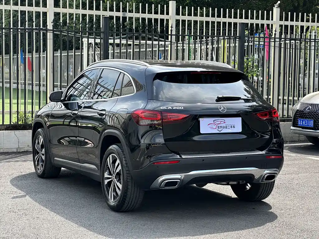 Mercedes-Benz GLA — миниатюра 6