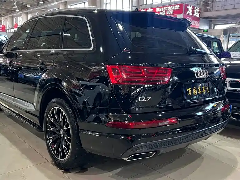 Audi Q7 2019 55 TFSI