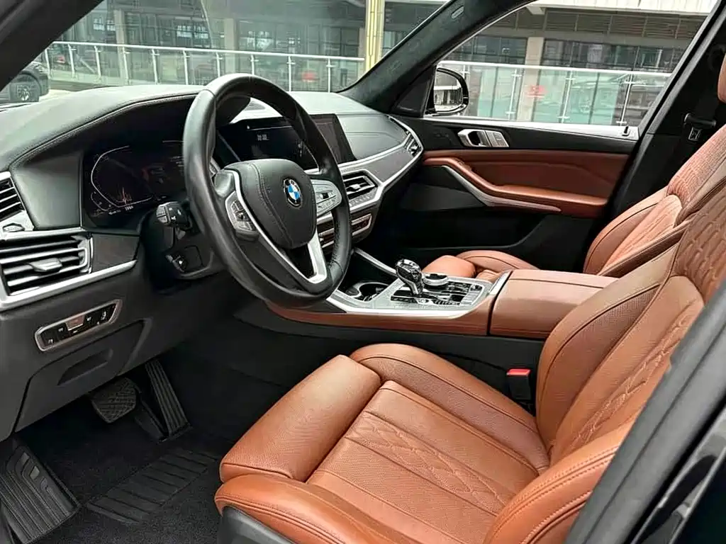 BMW X7 — миниатюра 9