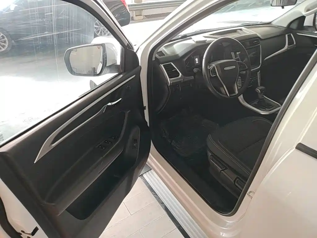 MAXUS T70 — миниатюра 16