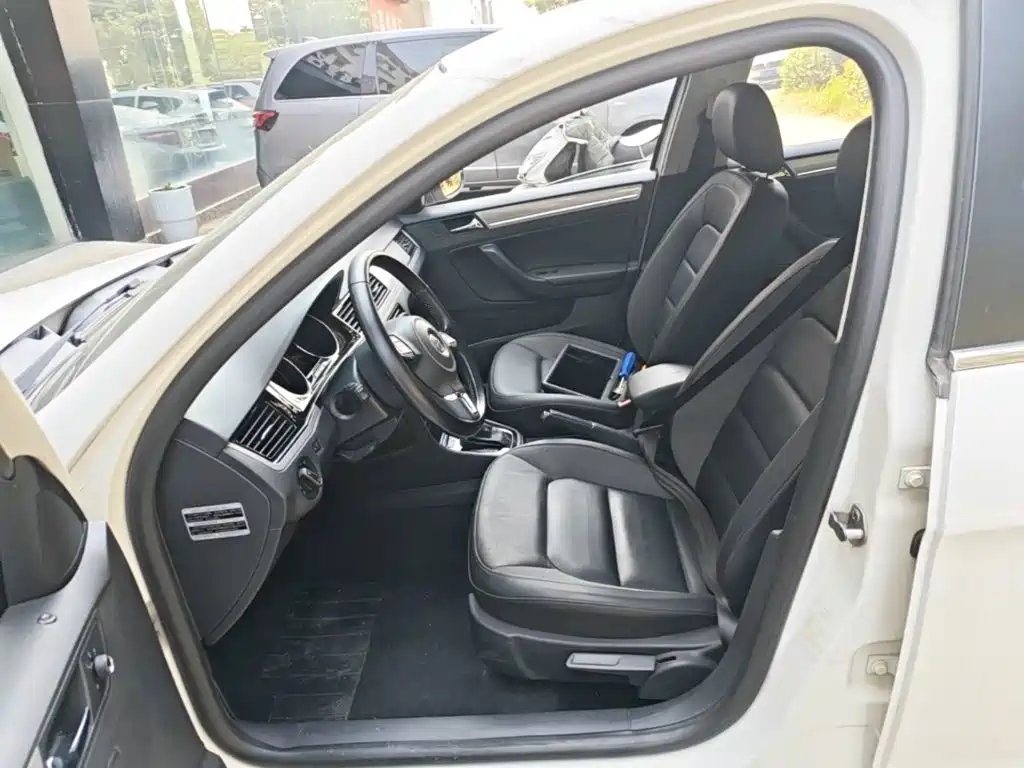 Volkswagen Bora — миниатюра 15