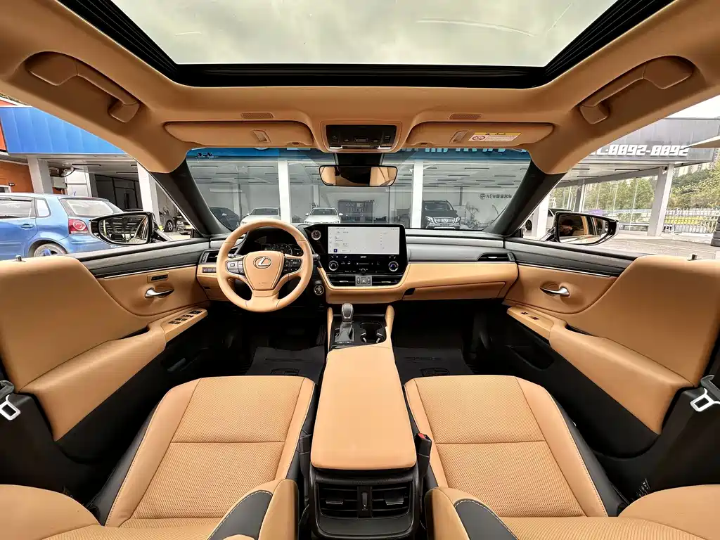 Lexus ES — миниатюра 8