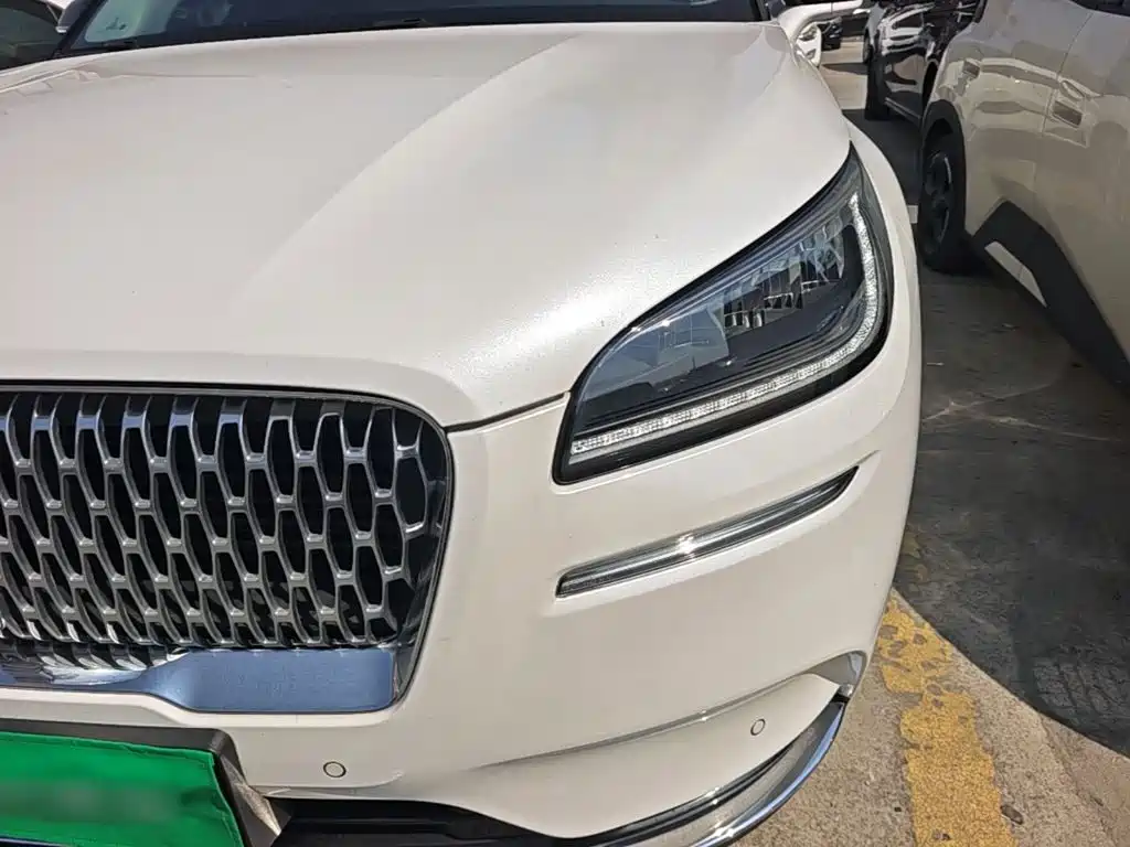 Lincoln Corsair — миниатюра 24
