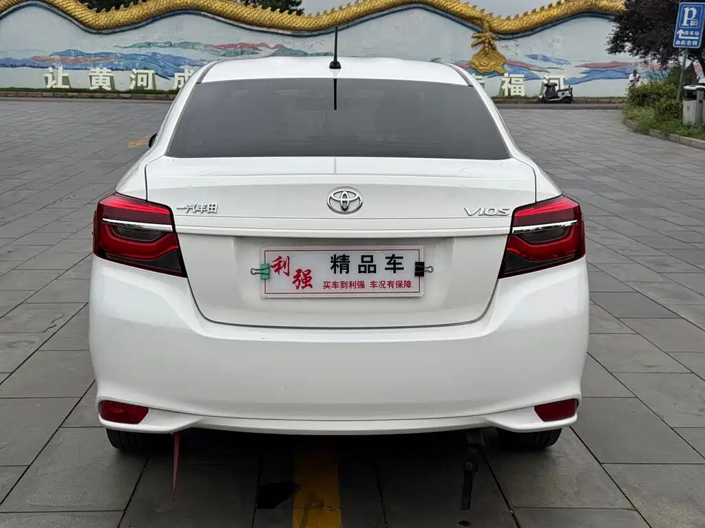 Toyota Vios — миниатюра 10