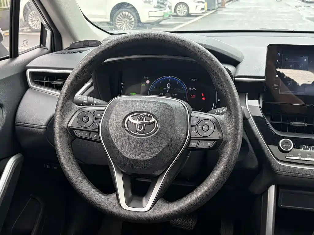 Toyota Frontlander — миниатюра 14