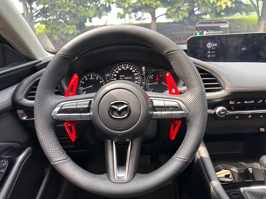 Mazda 3 Axela — миниатюра 12