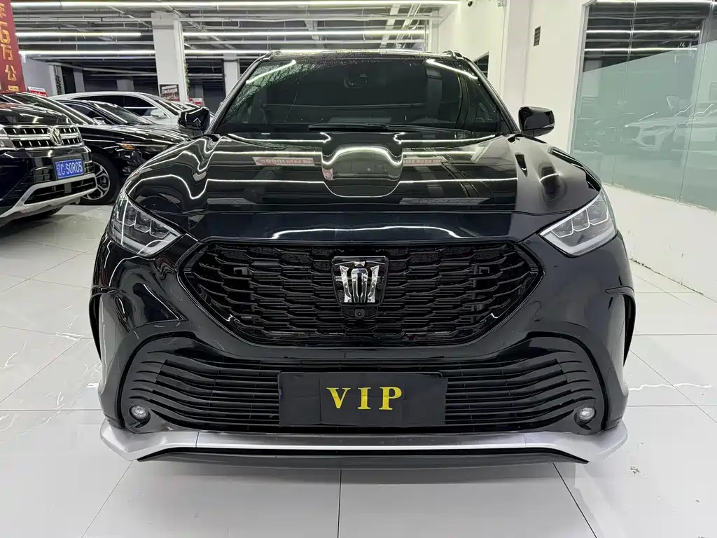 Toyota Crown Kluger — миниатюра 2