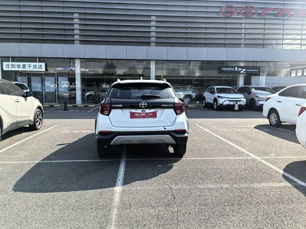 Toyota Yaris L — миниатюра 11