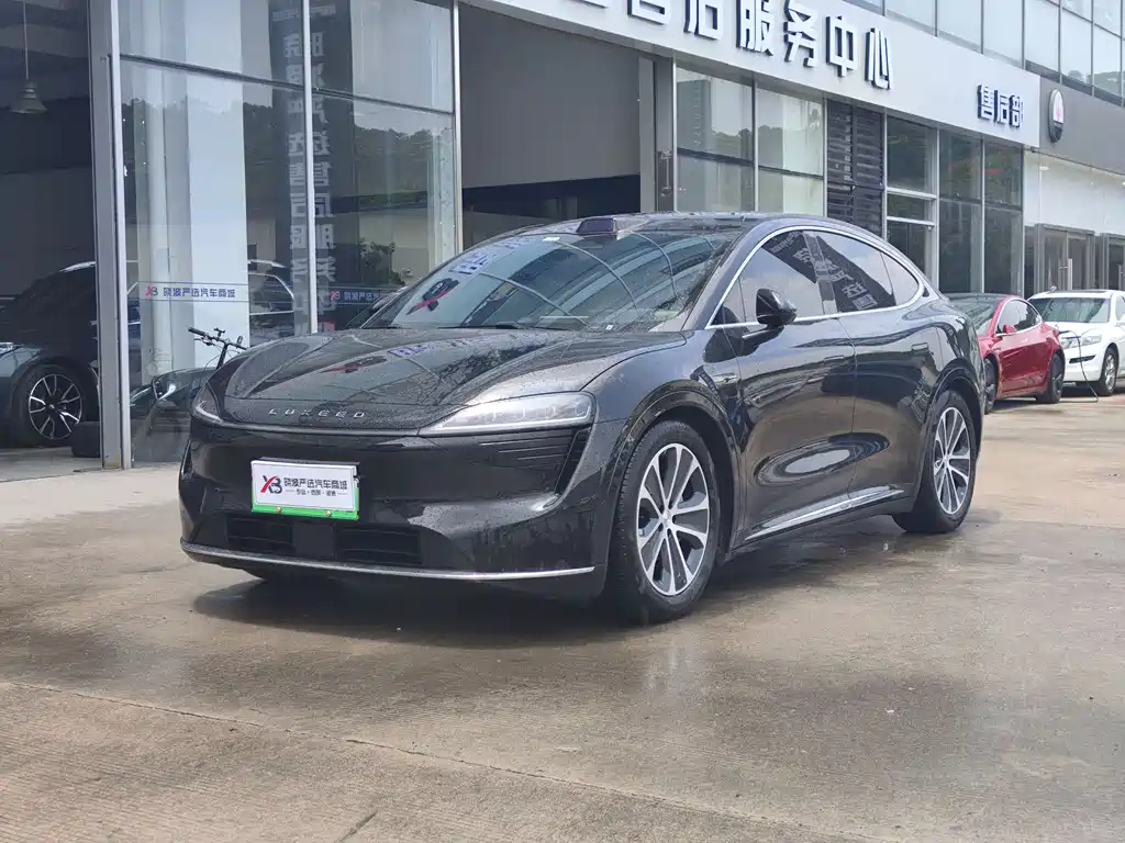 Luxeed Zhijie R7 2025