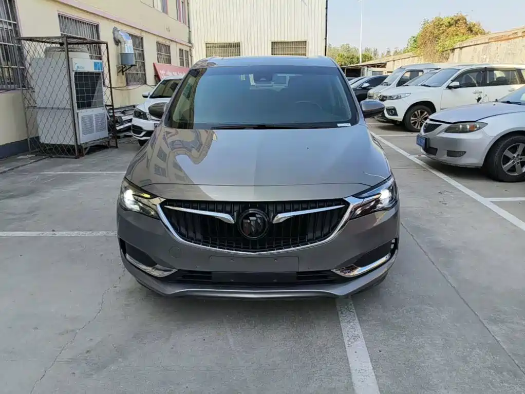Buick GL6 — миниатюра 3