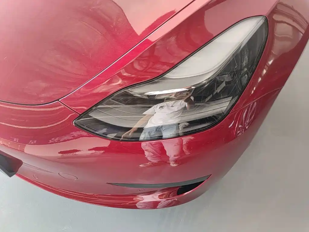 Tesla Model 3 — миниатюра 24