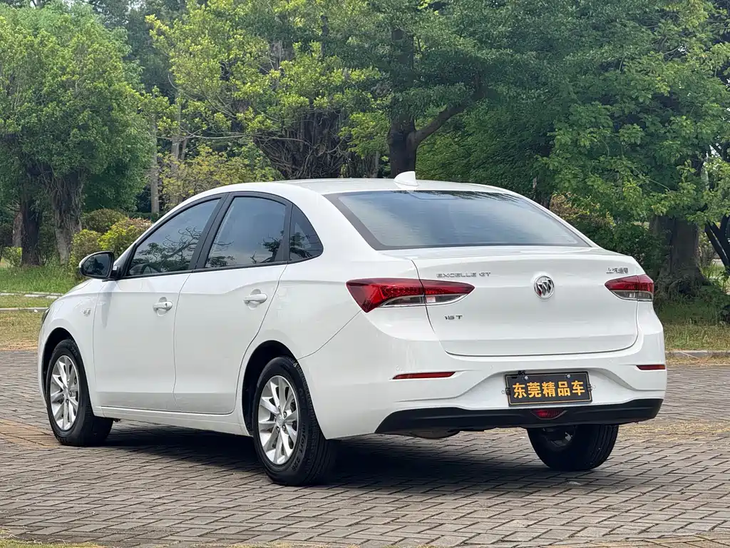 Buick Excelle — миниатюра 5