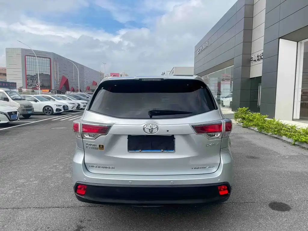 Toyota Highlander — миниатюра 13