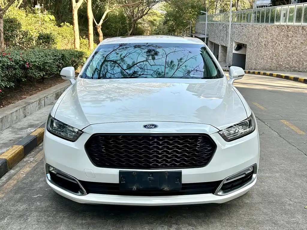 Ford Taurus 2017 EcoBoost 245 Fashion