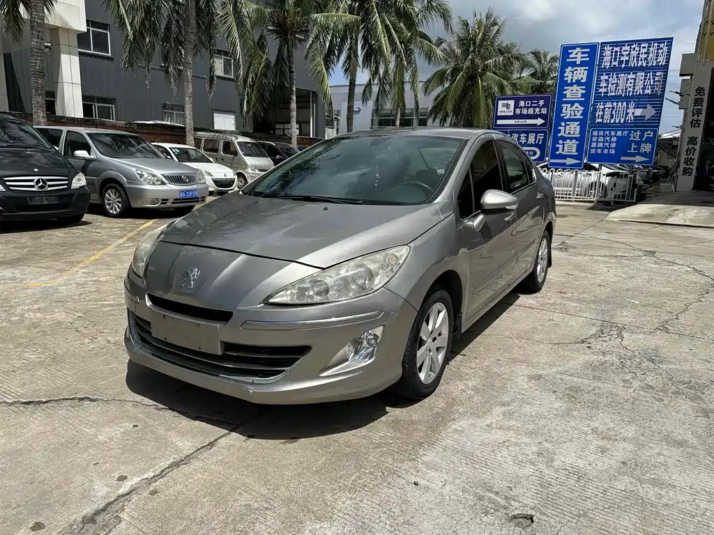 Peugeot 408 2013