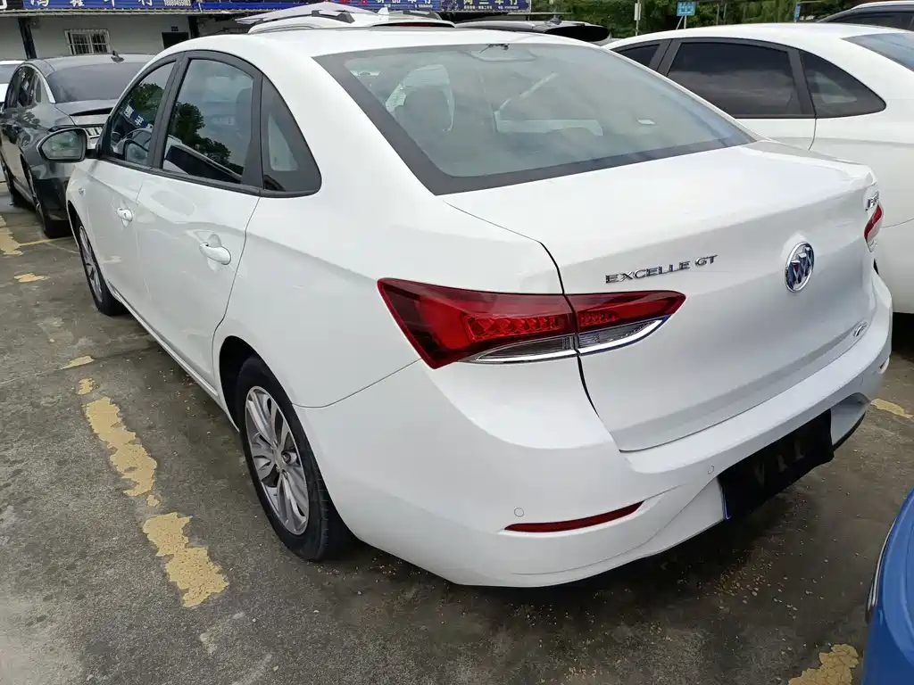 Buick Excelle — миниатюра 15