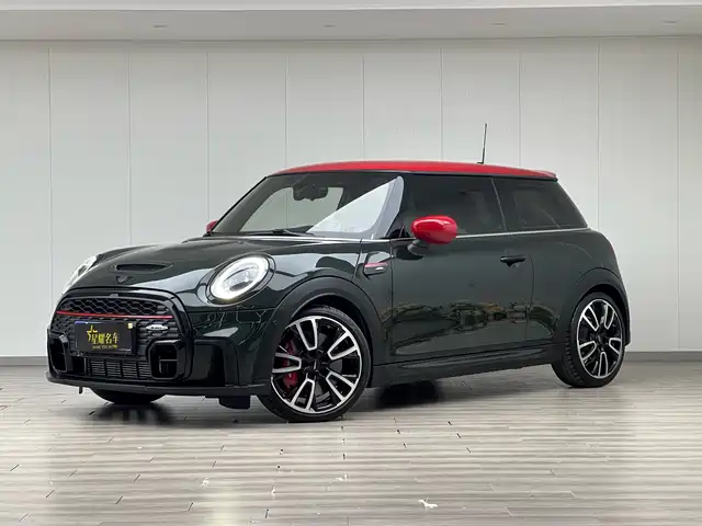 MINI JCW