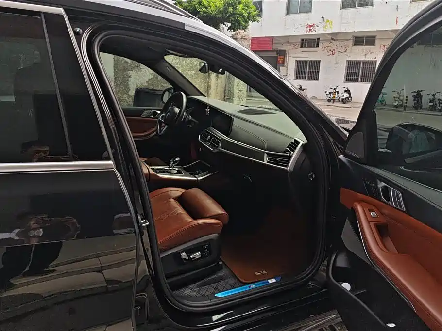 BMW X7 2022 xDrive40i Premium M Sport