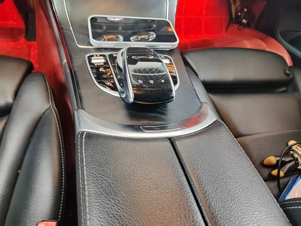Mercedes-Benz C-Class — миниатюра 14