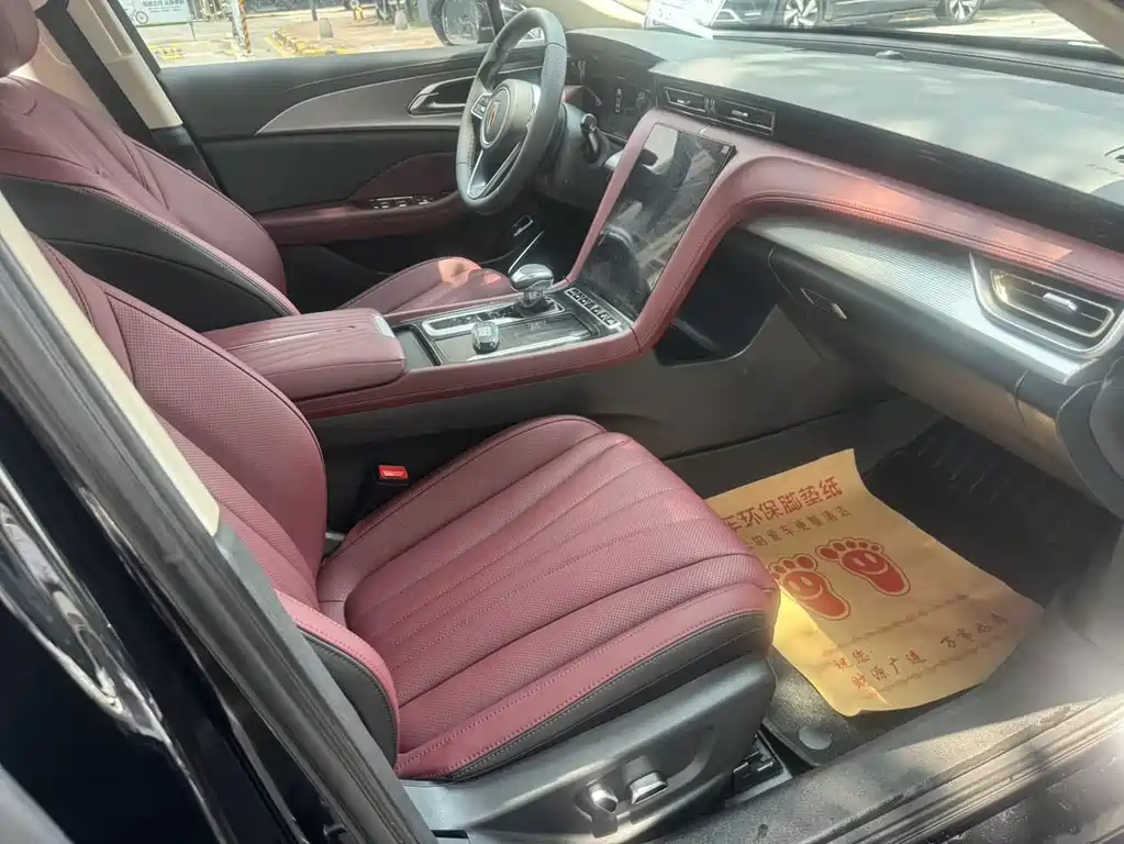 Hongqi Hongqi H5 — миниатюра 10
