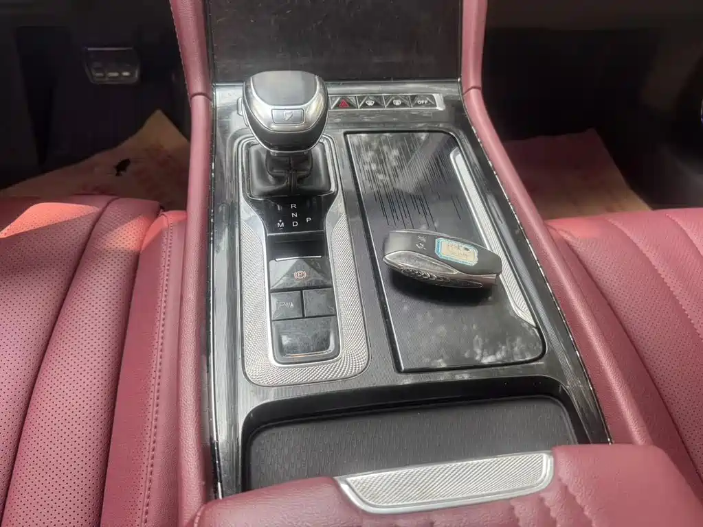 Hongqi Hongqi H5 — миниатюра 9