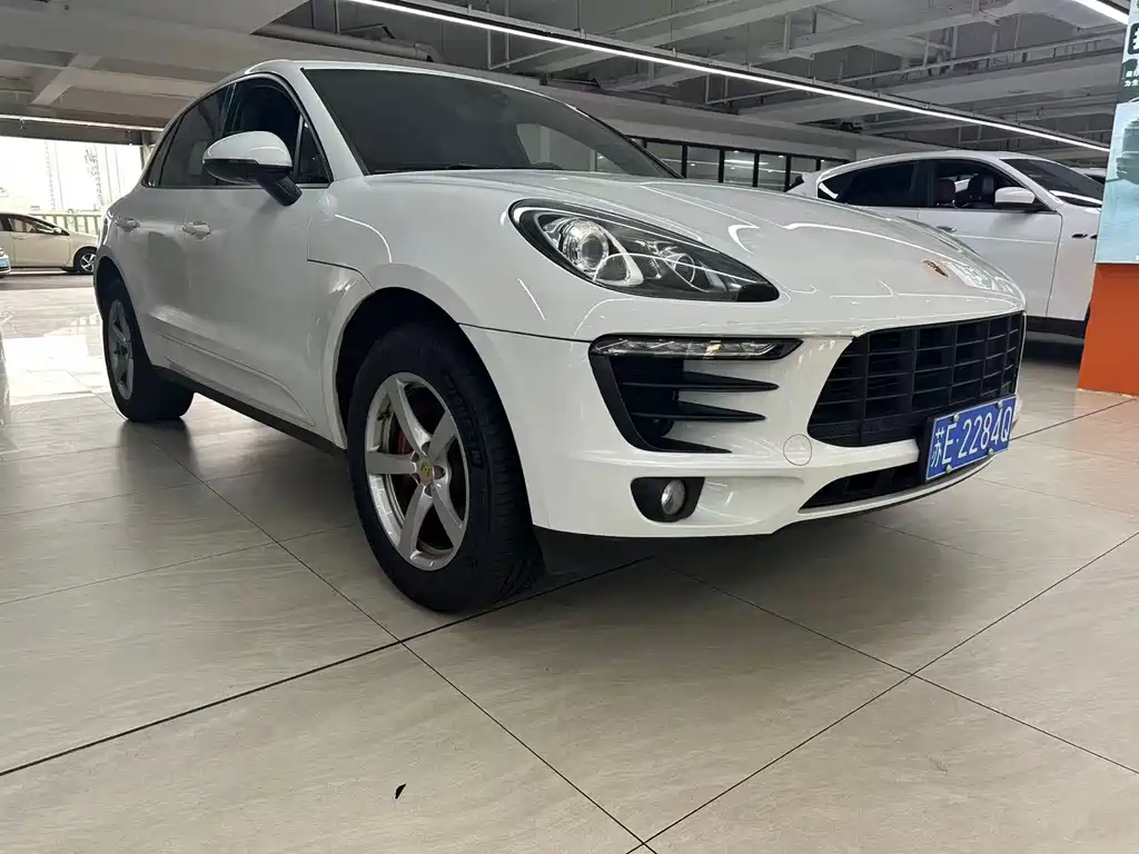 Porsche Macan — миниатюра 3