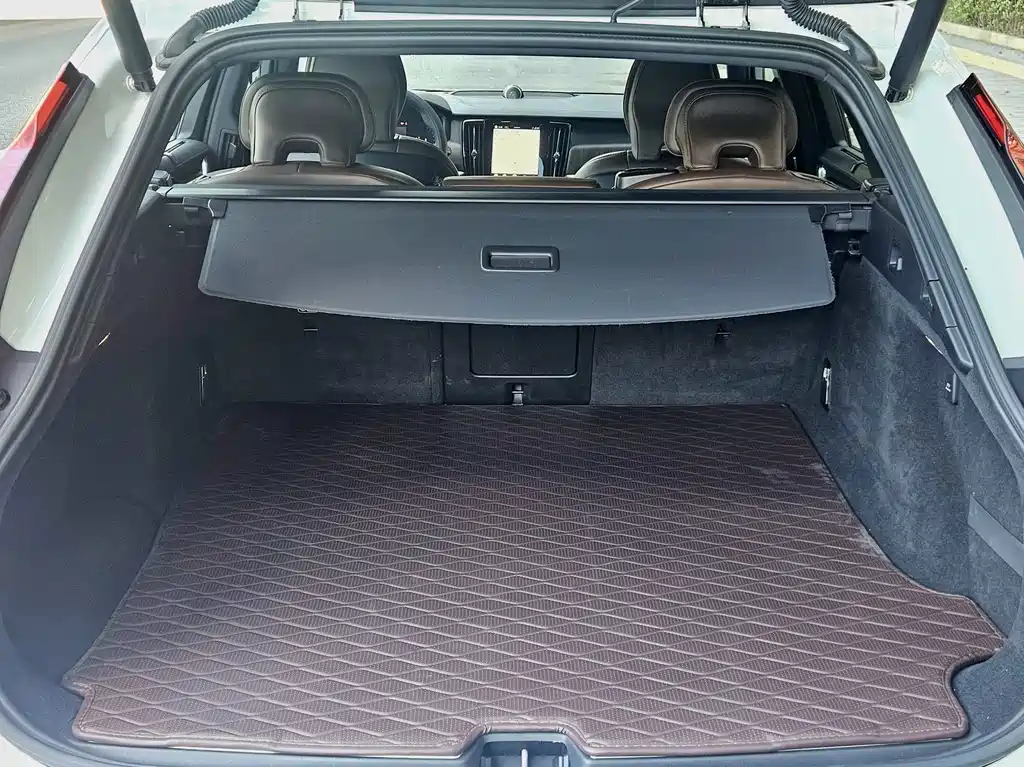 Volvo V90 — миниатюра 24