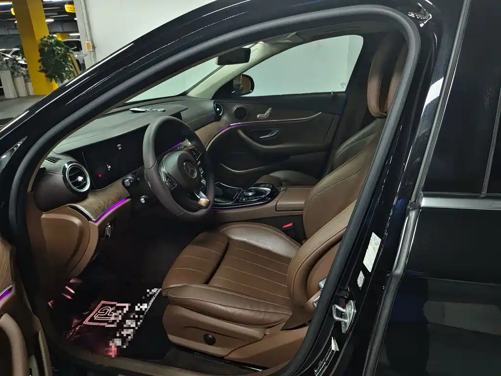 Mercedes-Benz E-Class — миниатюра 4