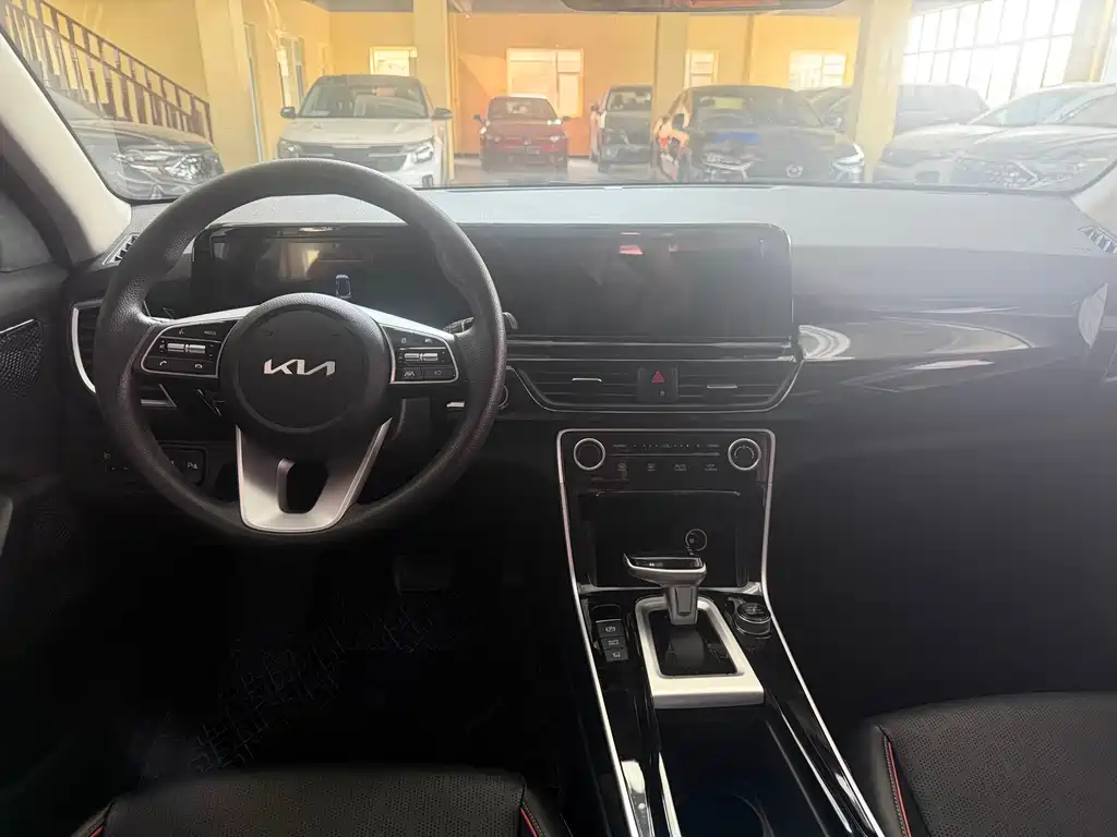 Kia Seltos — миниатюра 8