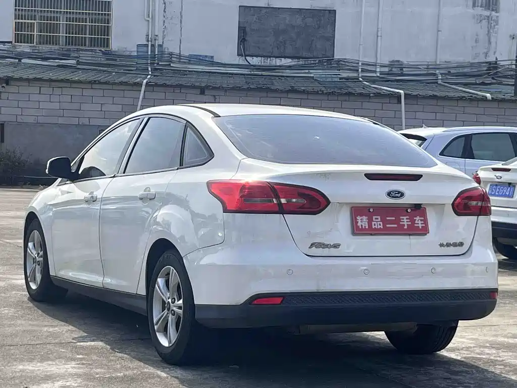 Ford Focus — миниатюра 4