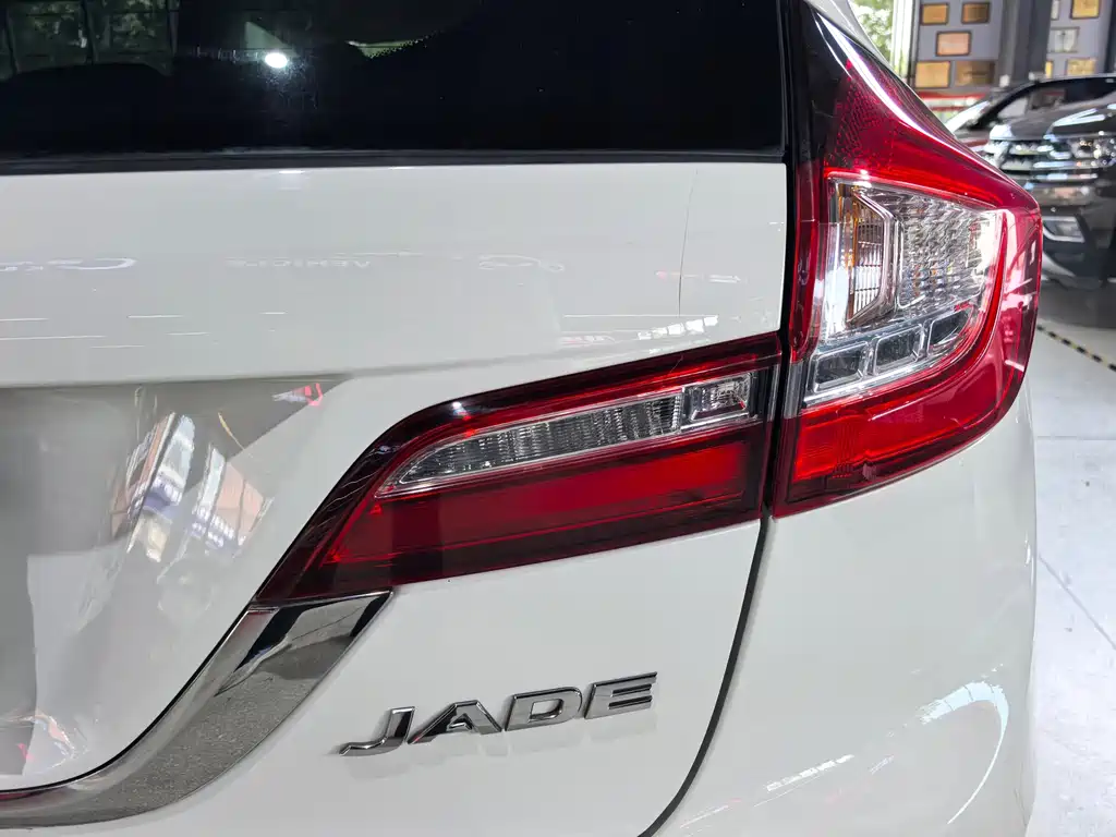 Honda Jade — миниатюра 6