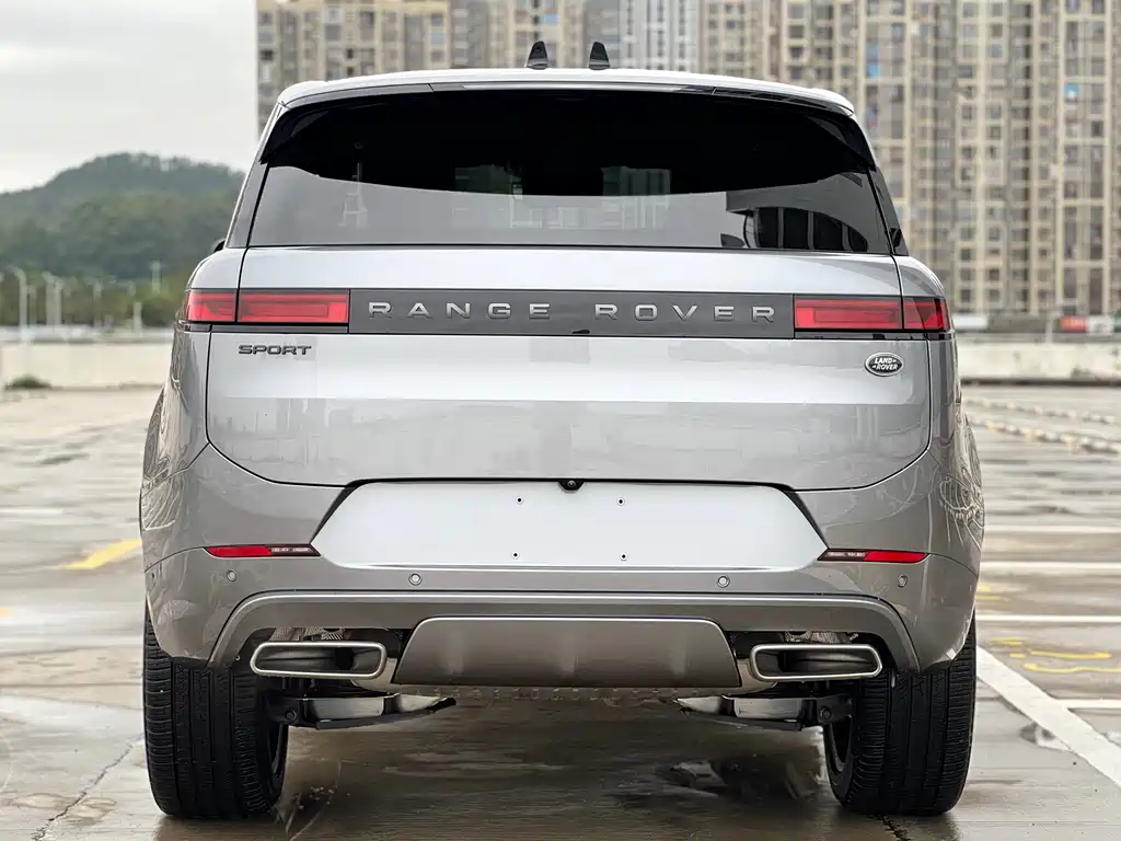 Land Rover Range Rover Sport 2025 400PS Dynamic SE