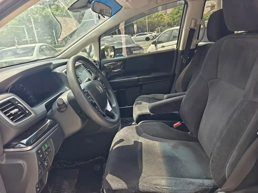 Honda Odyssey — миниатюра 6
