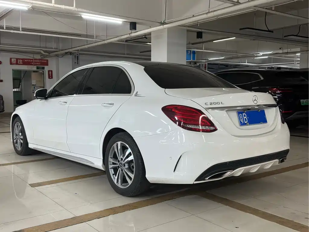 Mercedes-Benz C-Class — миниатюра 4