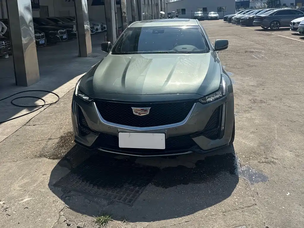 Cadillac CT5 — миниатюра 2