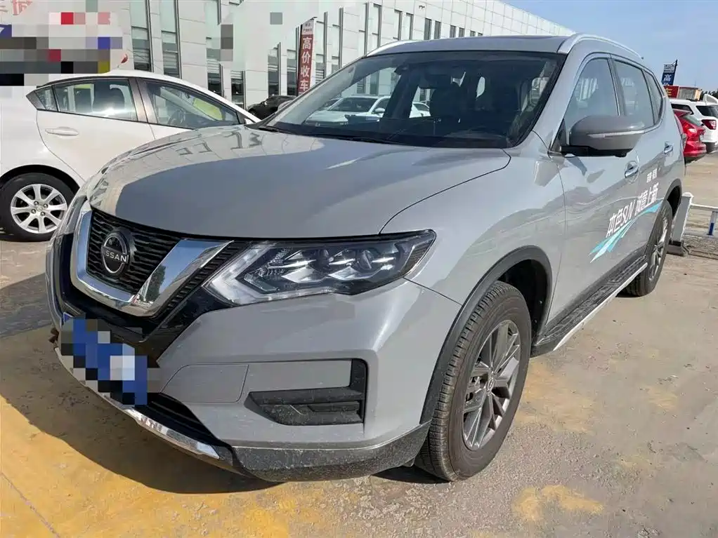 Nissan X-Trail 2025