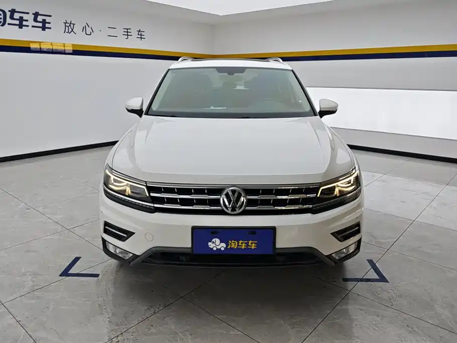 Volkswagen Tiguan L — миниатюра 2