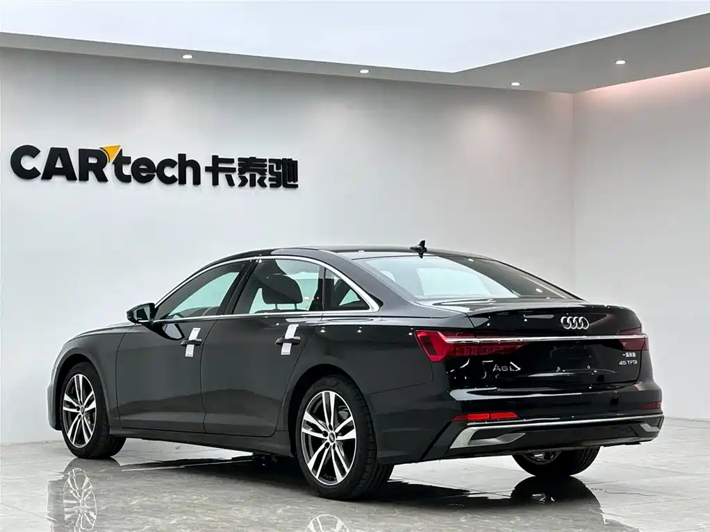 Audi A6L 2024 40 TFSI Luxury
