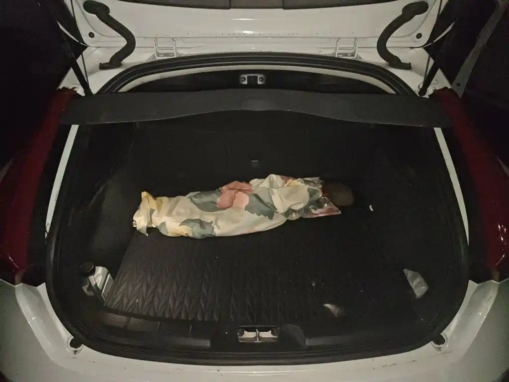 Volvo V40 — миниатюра 10