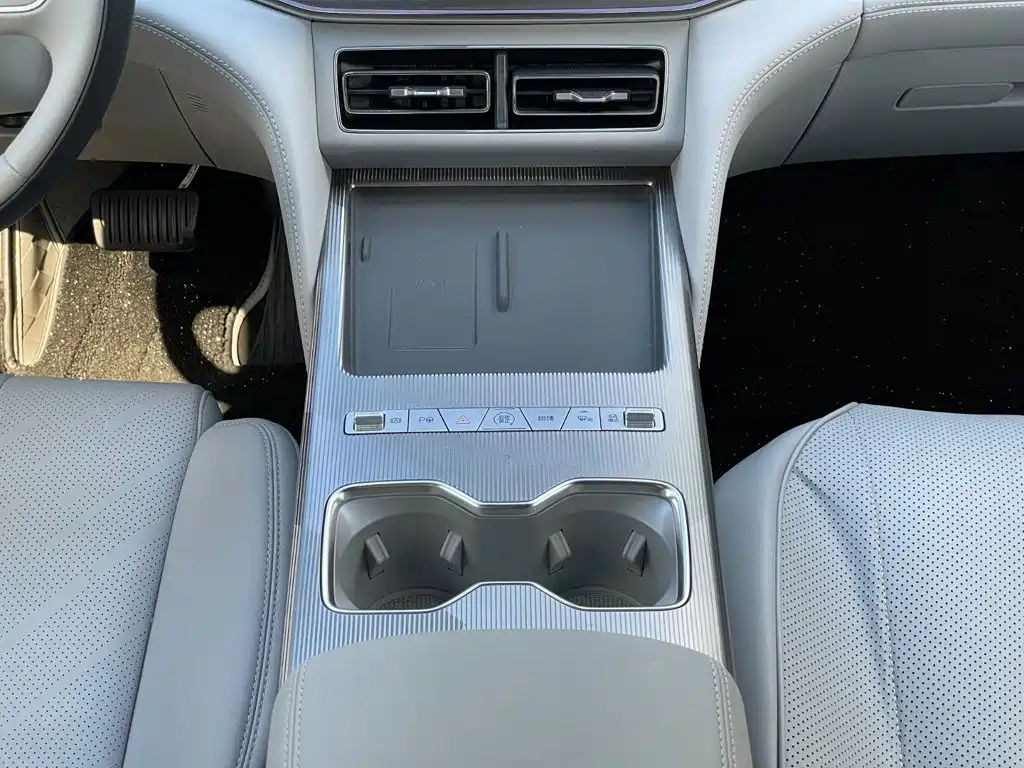 BYD Song Ultra — миниатюра 15
