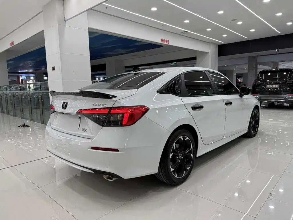 Honda Civic — миниатюра 6