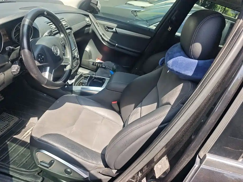 Mercedes-Benz R-Class — миниатюра 8